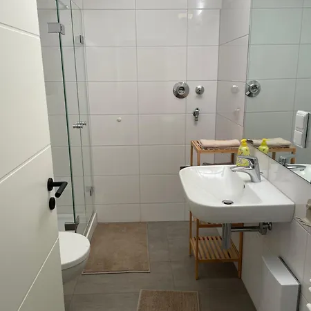 Zentrales Mit Grosser Dachterrasse Apartament