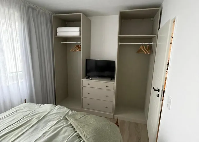 Апартаменты Zentrales Mit Grosser Dachterrasse Ольденбург